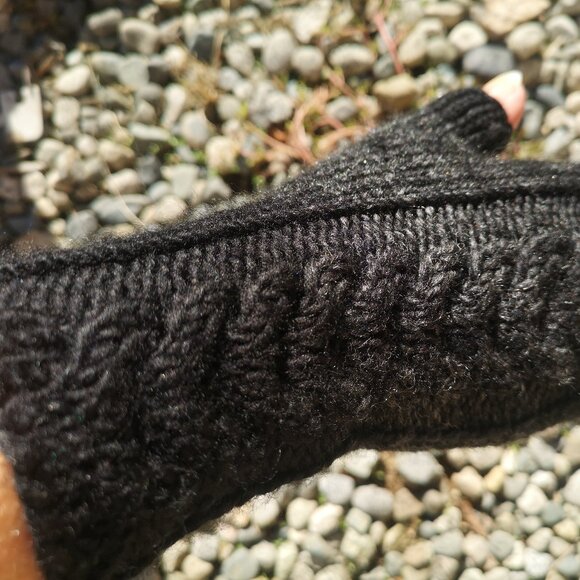 Black Gray HandKnit Seamless Wool Blend Gloves Mittens - Picture 9 of 9